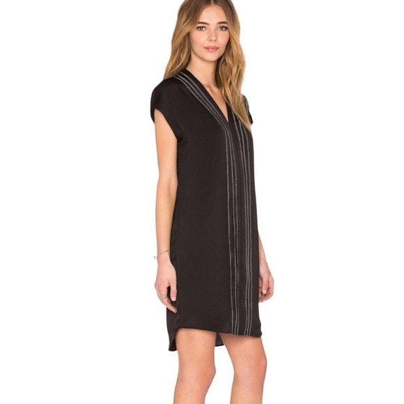 Vince Black Shift Dress Size 4 Cap Sleeve V-Neck Embroidered Pleated Front - Picture 5 of 16